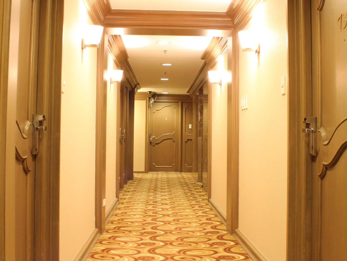 Photo - Riviera Mansion Hotel