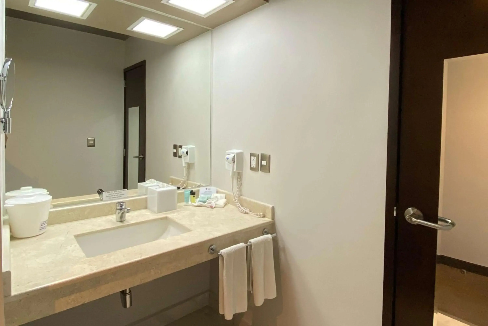 Photo - Courtyard by Marriott Guadalajara Andares