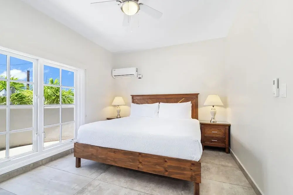 Photo - Westpunt 12-C