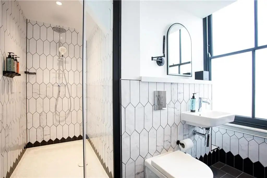 Photo - The Met Hotel Leeds - Newly Refurbished