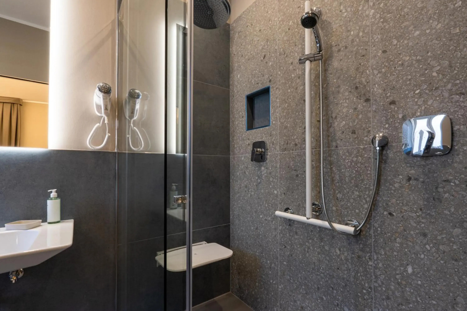 Photo - Hotel Touring