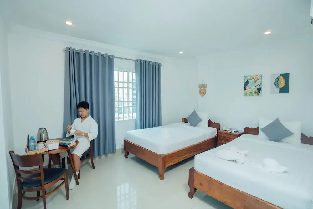 Photo - White Corner Hotel