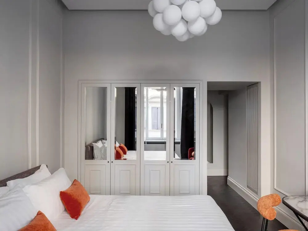 Foto - Golden House Vatican - Rienzo