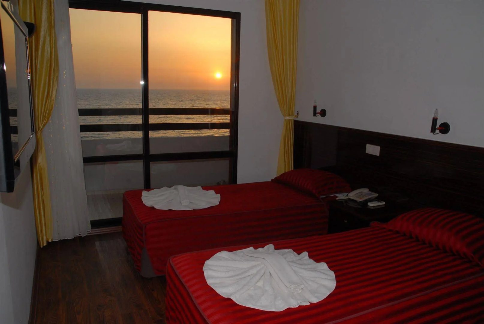 Photo - Sunday Beach Hotel