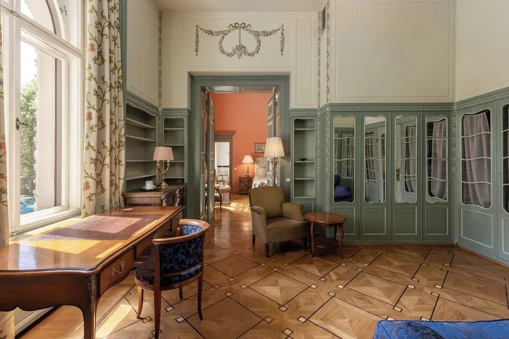 Foto - The Benjamin House