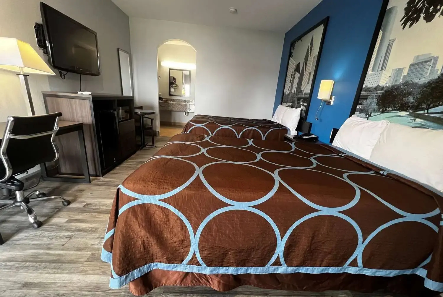 Photo - Super 8 by Wyndham Houston North I-45