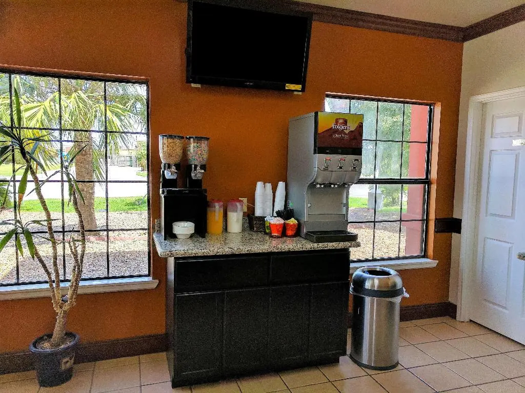 Photo - Vistamar Hotel