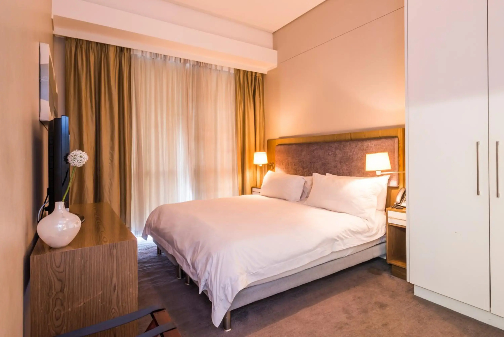 Photo - aha Harbour Bridge Hotel & Suites