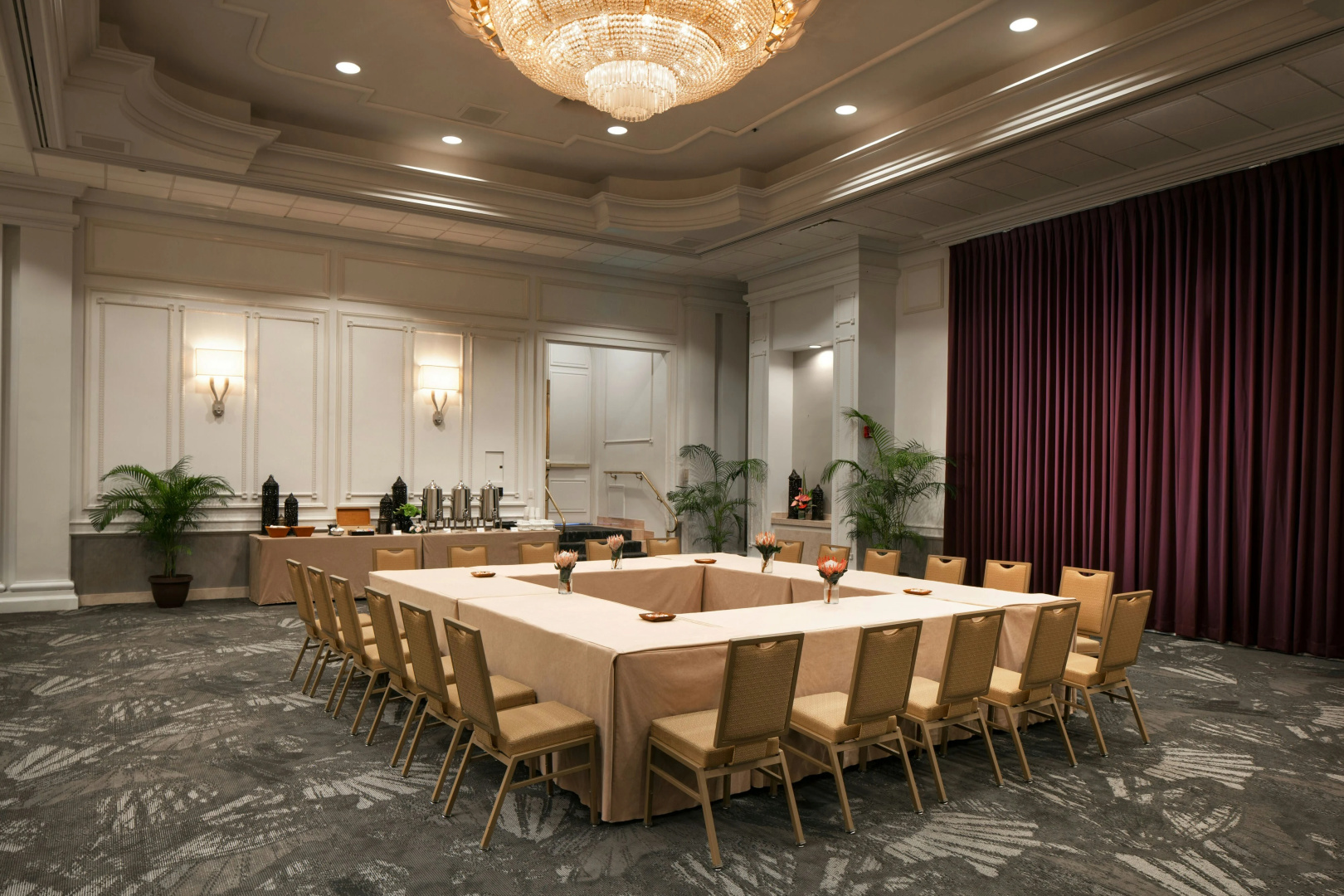 Photo - The Royal Hawaiian, a Luxury Collection Resort, Waikiki