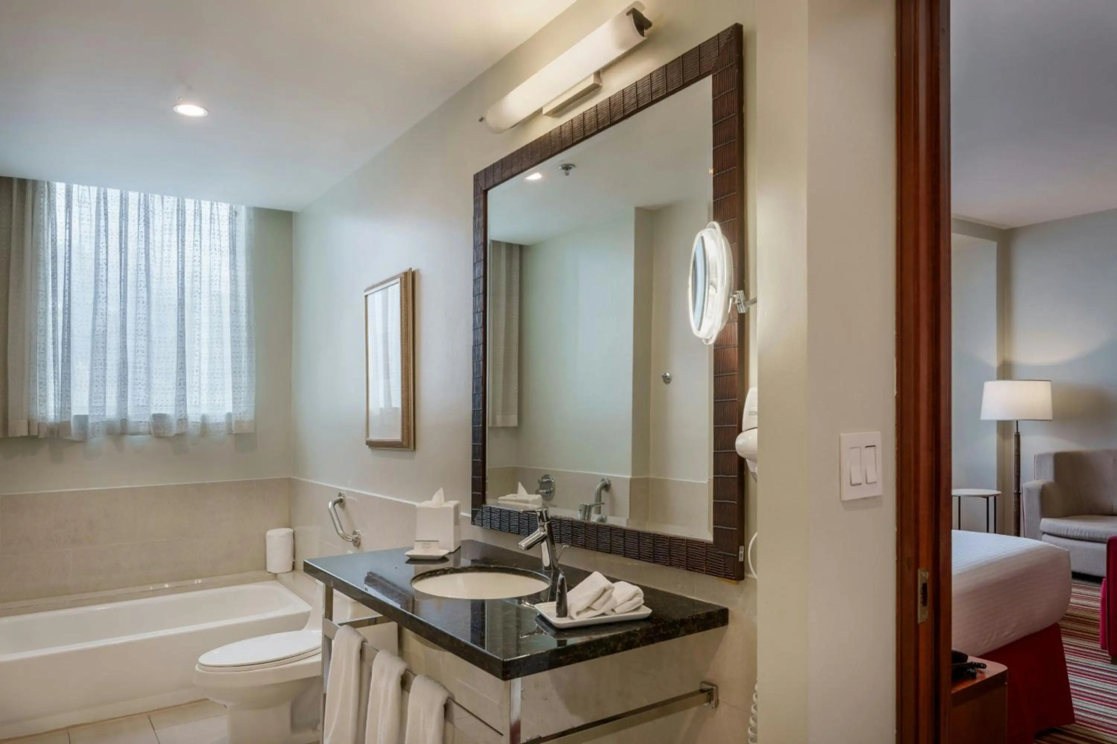 Photo - Courtyard by Marriott Panama Multiplaza Mall