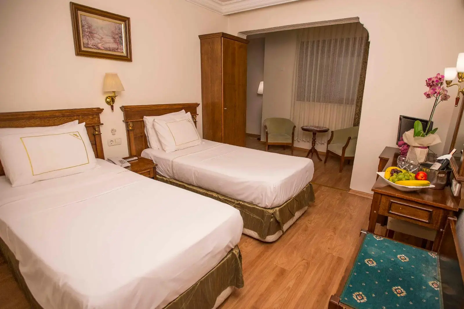 Foto - Golden Crown Hotel
