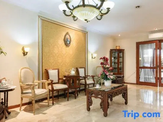 Photo - Urbanview de Dharmawangsa Suite Hotel