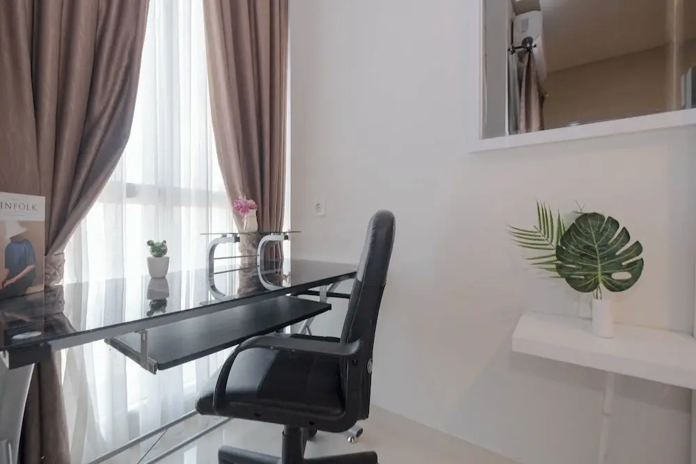 Modern Studio At Ciputra World 2 Apartment