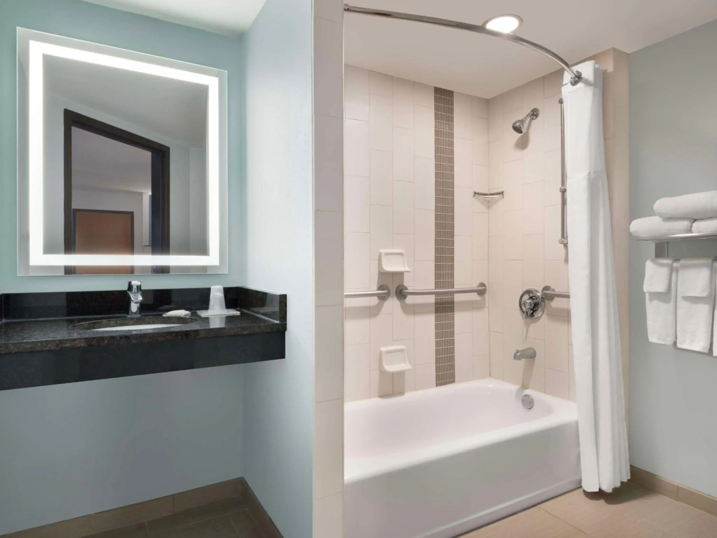 Photo - Hyatt Place Tampa Busch Gardens