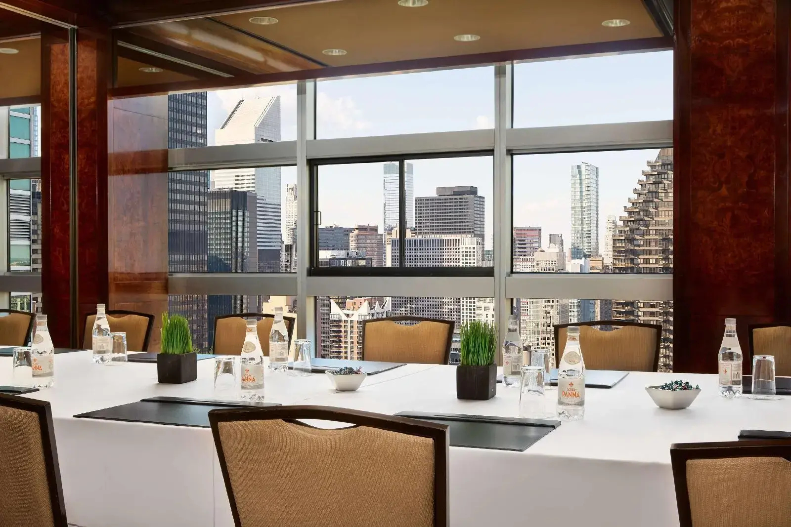 Photo - Millennium Hilton New York One UN Plaza