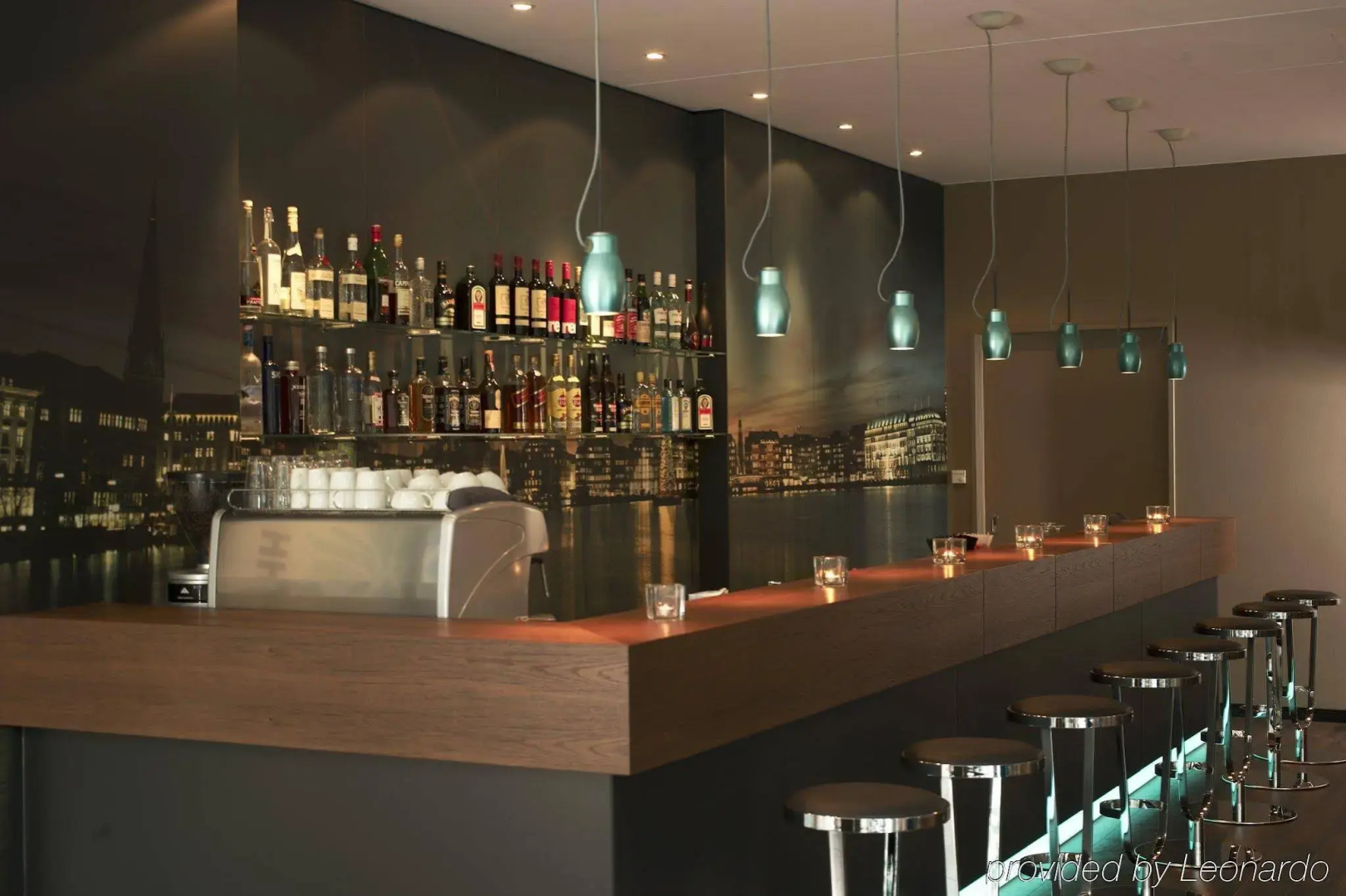 Photo - Motel One Hamburg-Alster