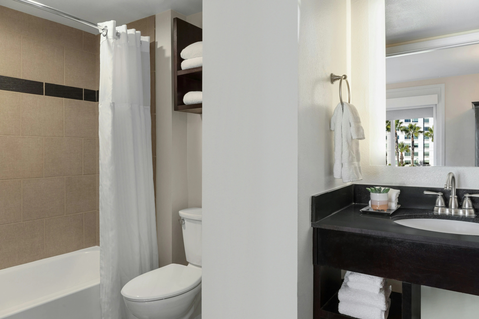 Foto - Peacock Suites