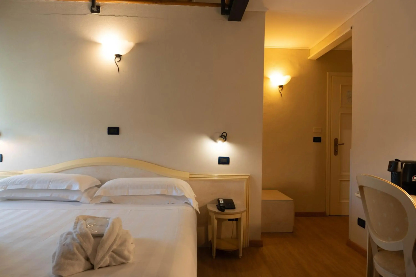 Photo - Hotel London