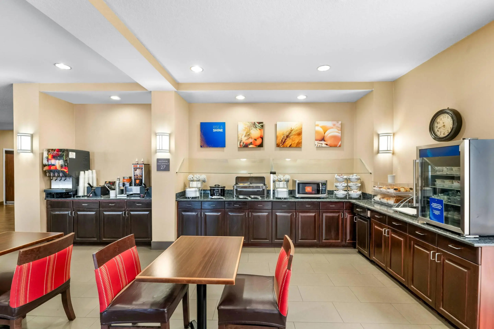 Photo - Comfort Suites Orlando Airport