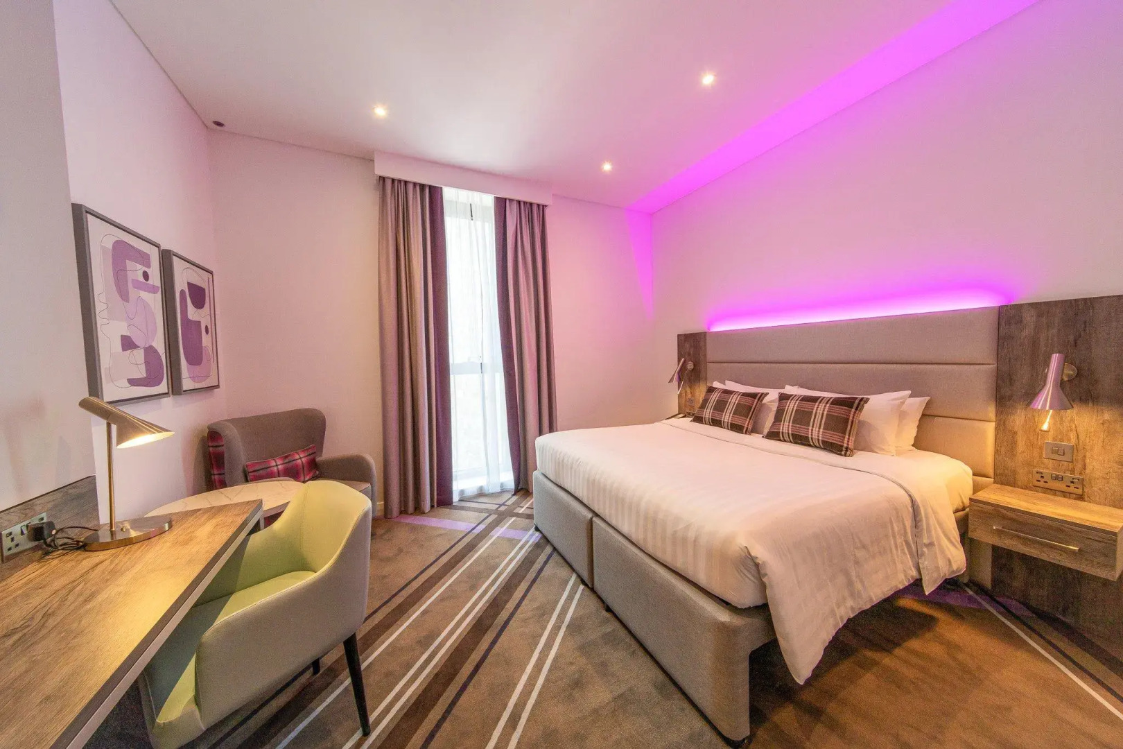 Foto - Premier Inn Dubai Barsha Heights