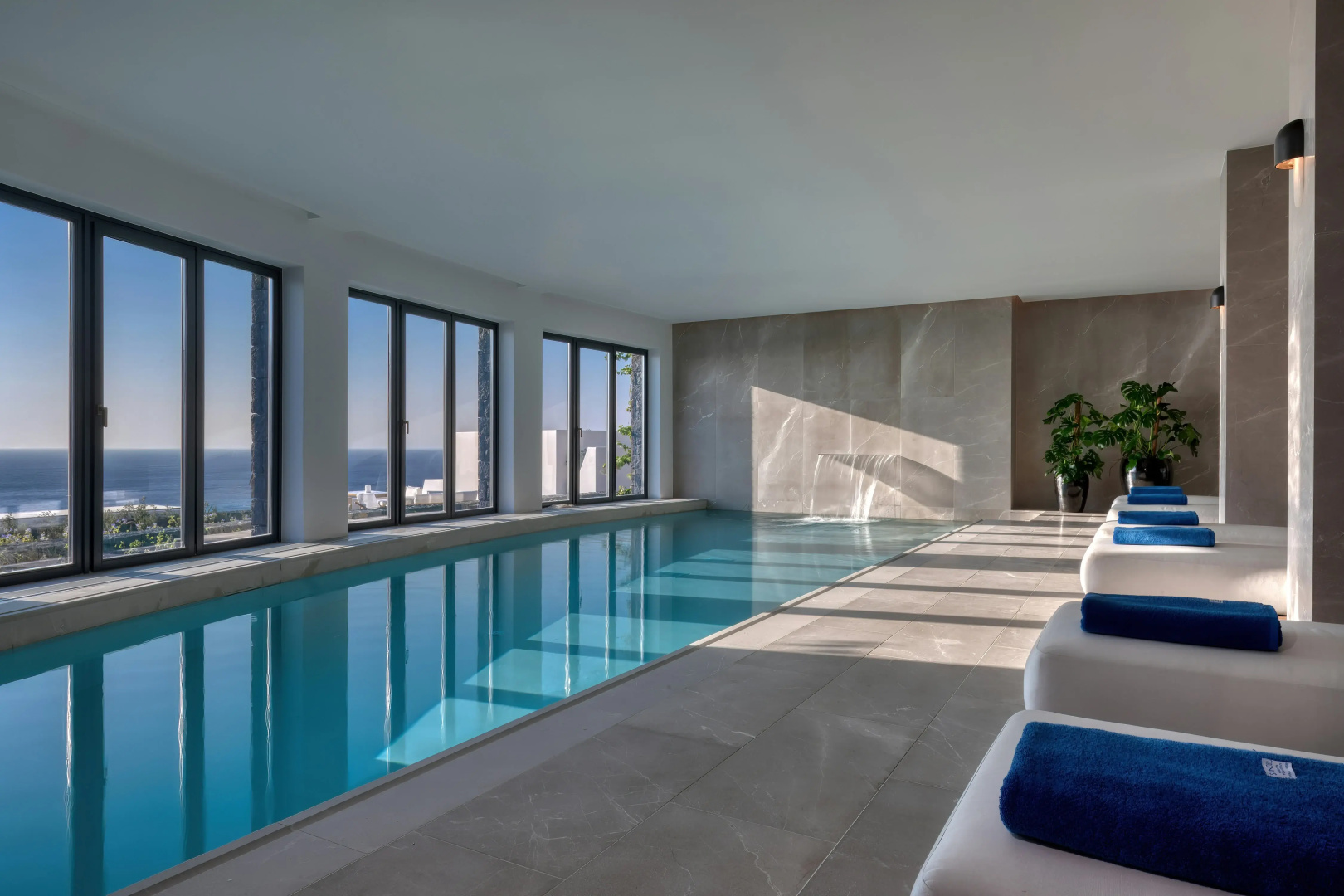 Photo - Sandblu Santorini, LXR Hotels & Resorts