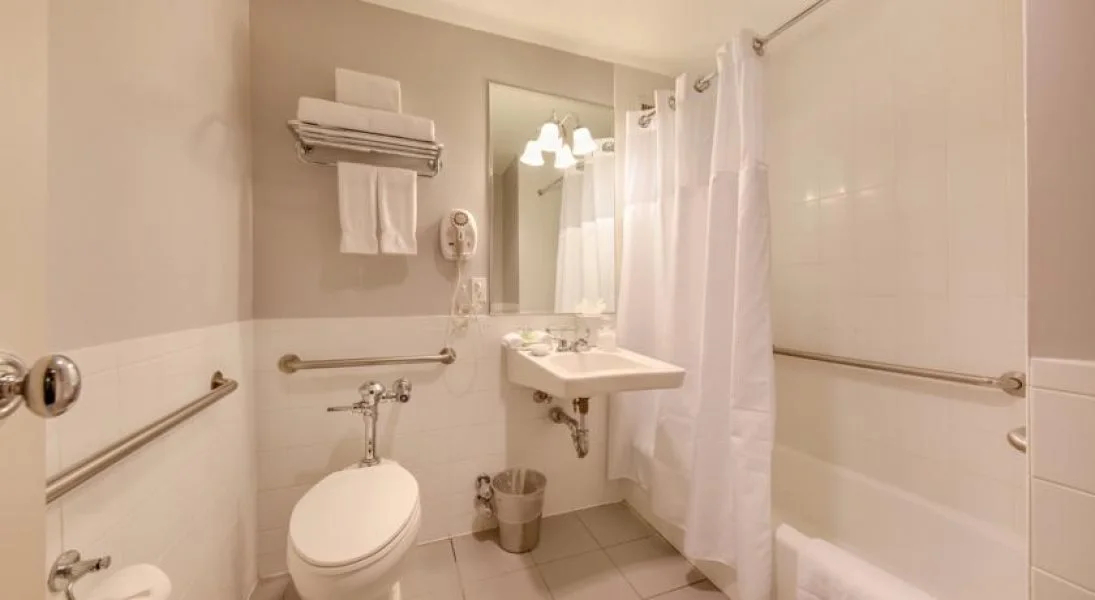Photo - The Andrew Hotel