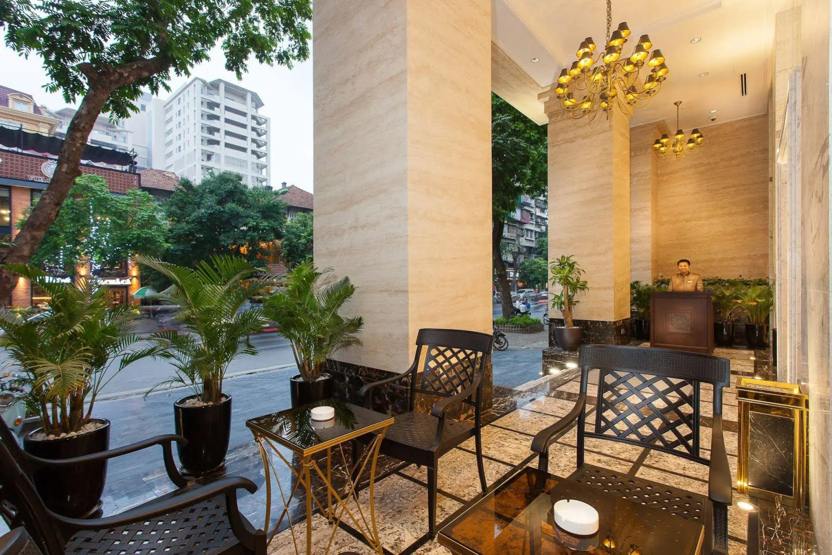 Photo - The Lapis Hotel