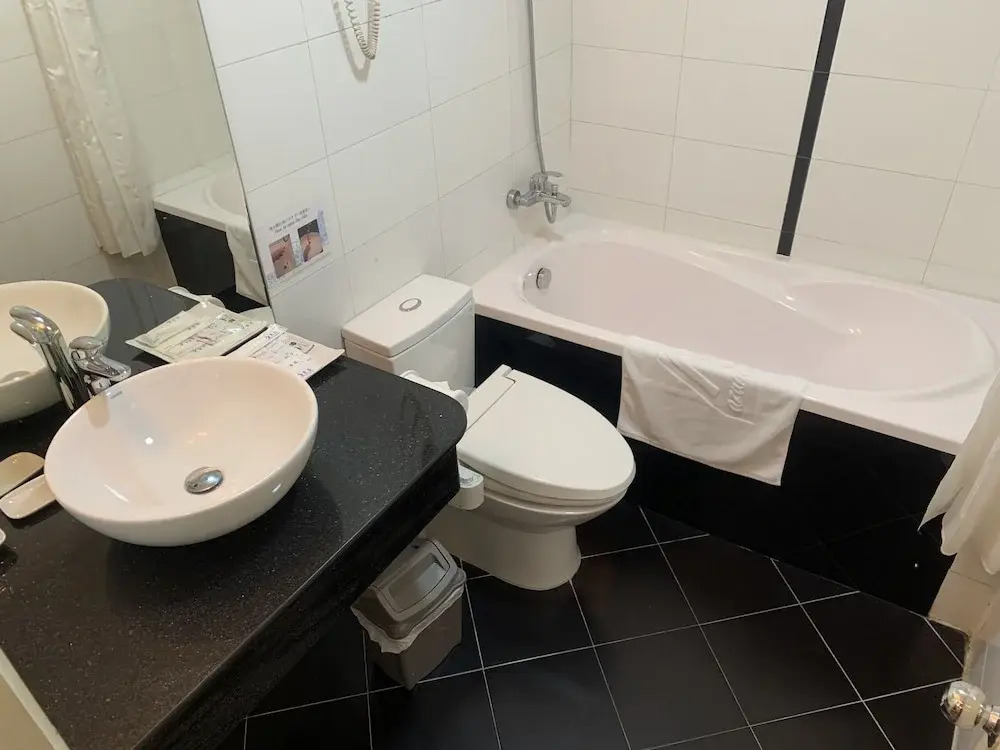 Foto - Azumaya Hotel Hai Ba Trung 1