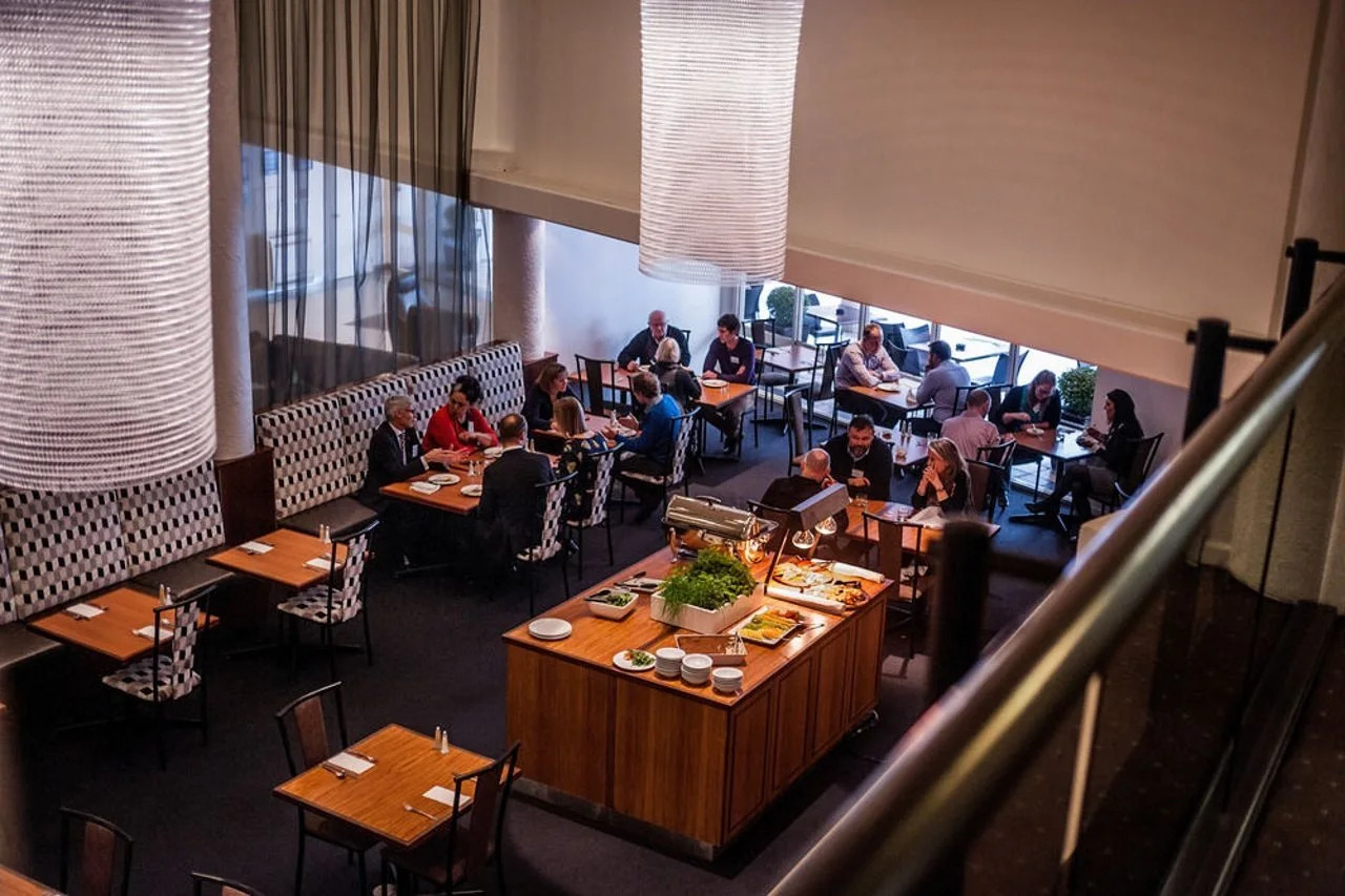 Photo - West Plaza Hotel