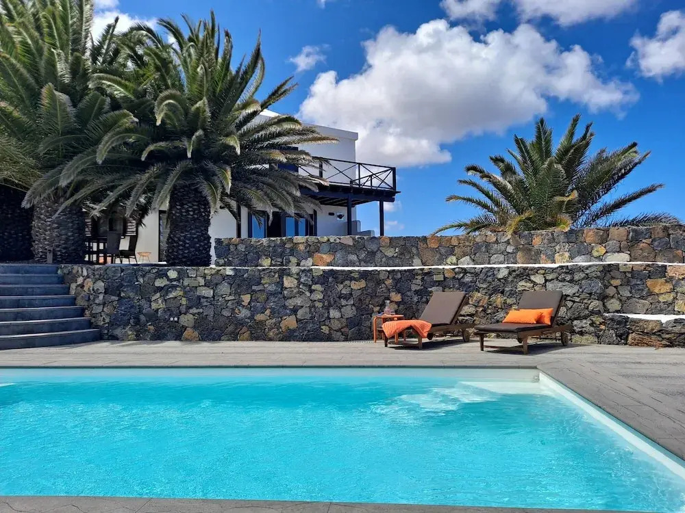 Photo - Villa by the Sea