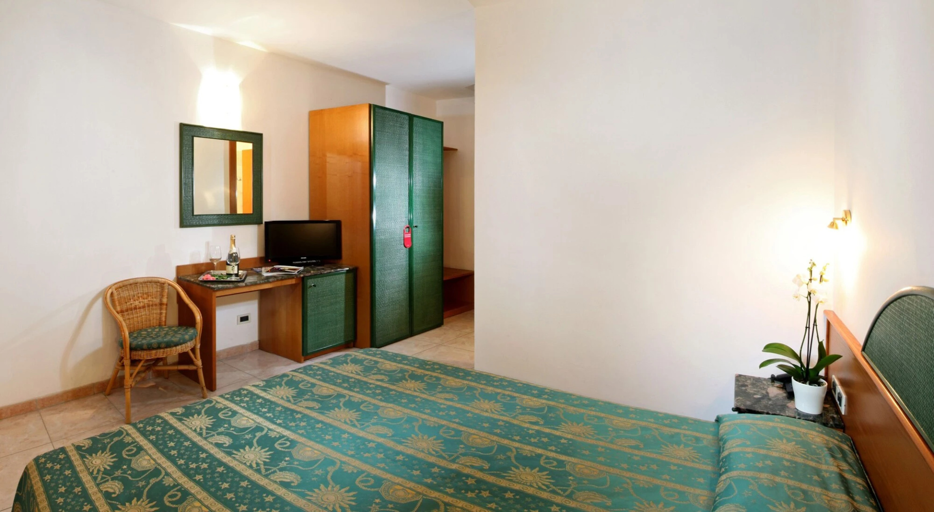 Photo - Hotel Mediterraneo