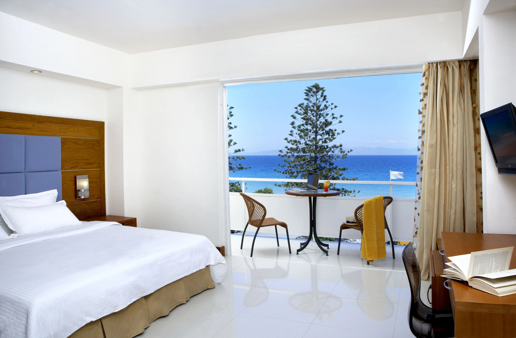 Photo - Sunshine Rhodes