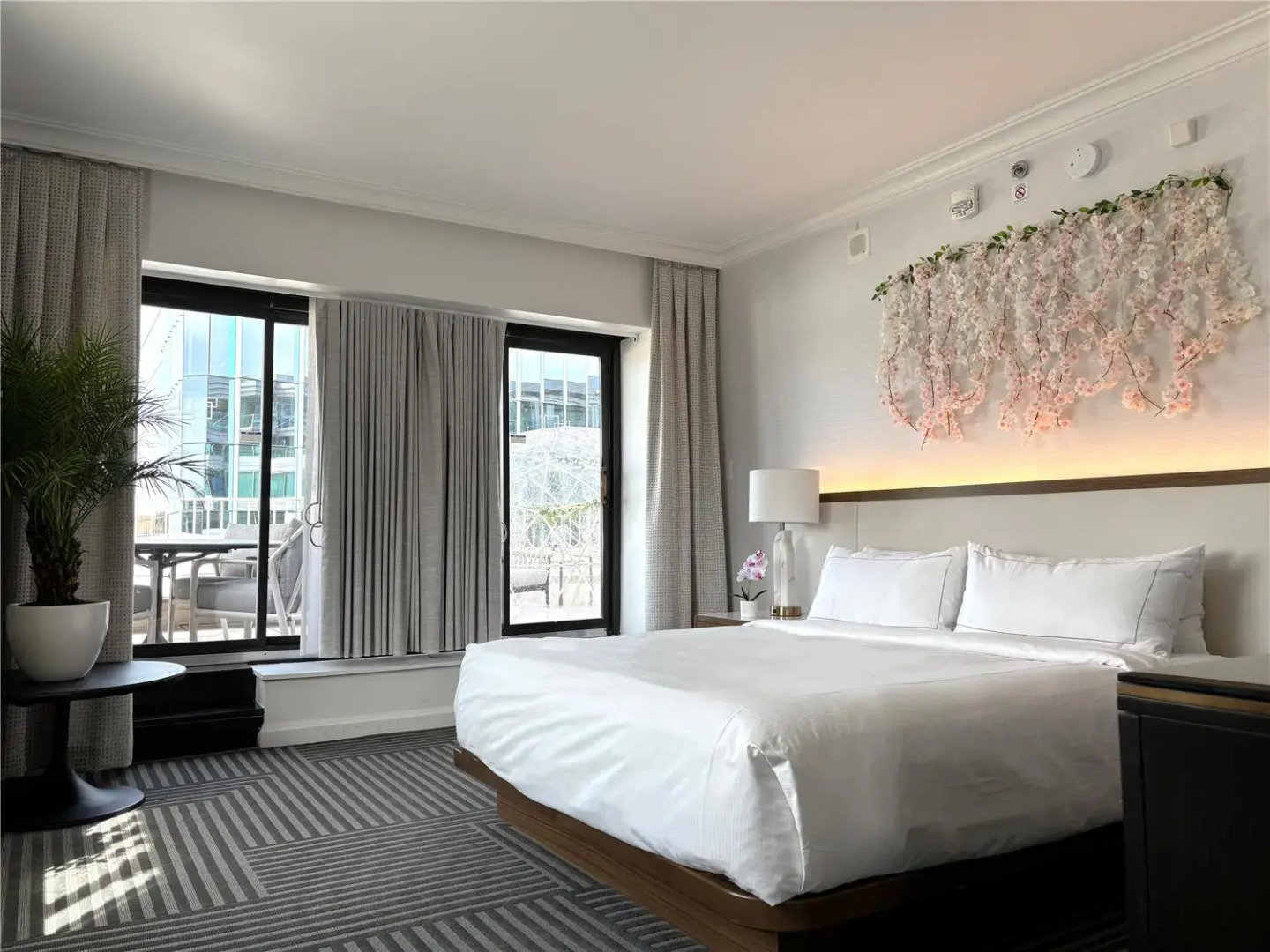 Photo - Capital Hilton