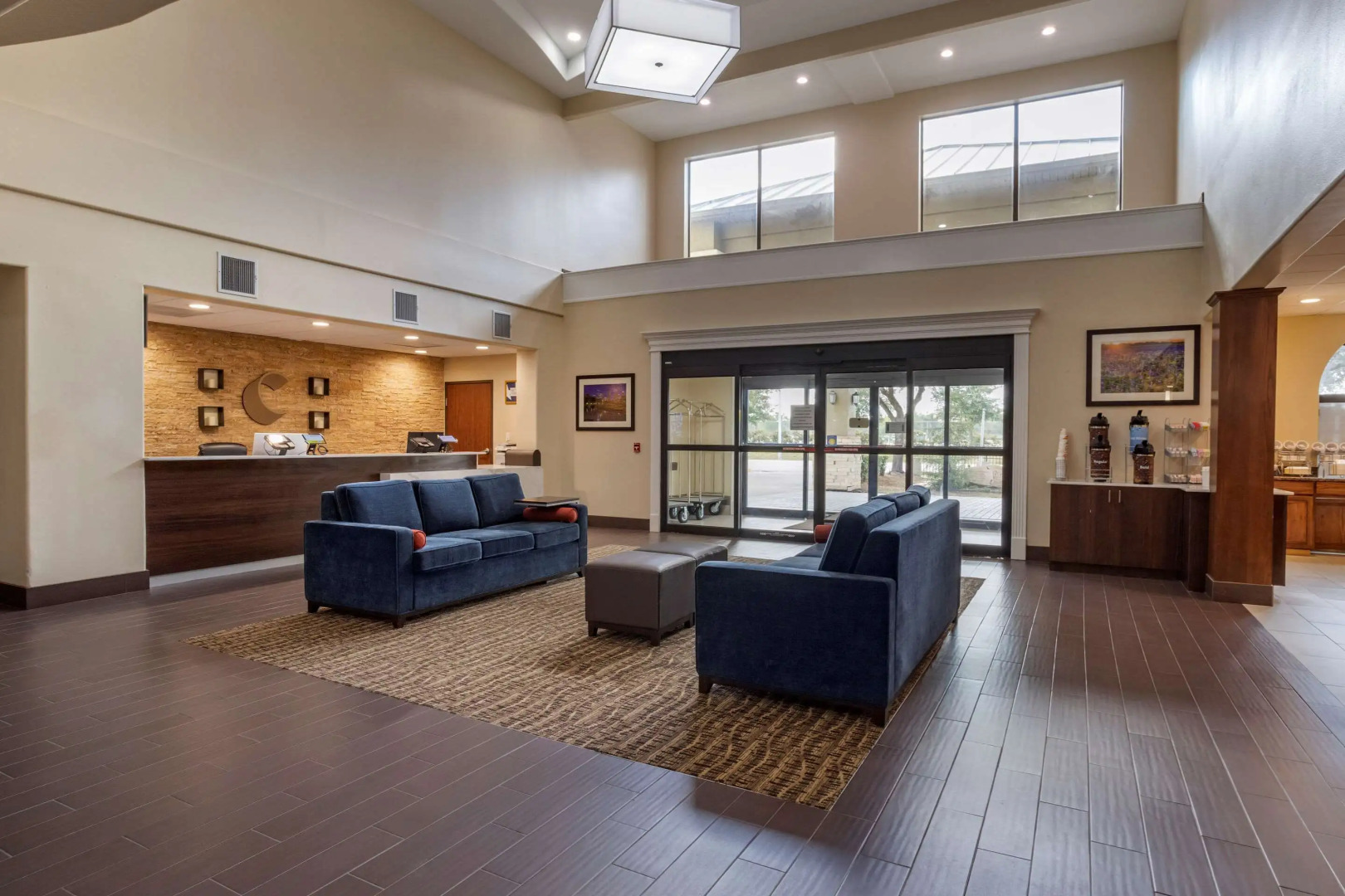 Photo - Comfort Suites Houston near Medical Center- NRG Stadium