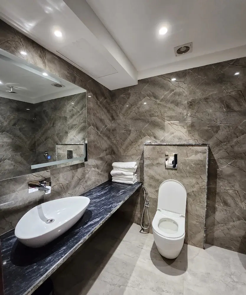 Photo - The Leena International-Near Connaught Place & New Delhi Railway Station