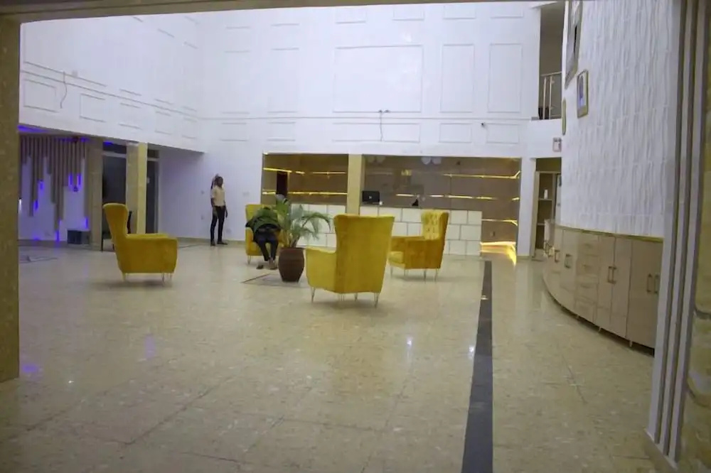 Viraaj Grand Hotel — фото 1