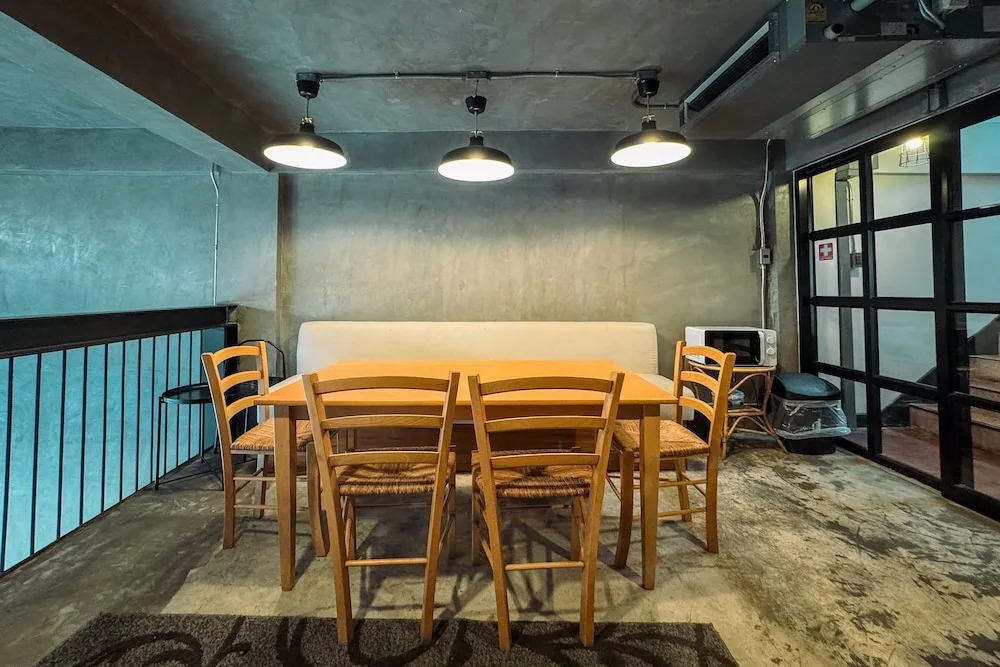 Foto - Once in a Blue Moon Cafe and Hostel