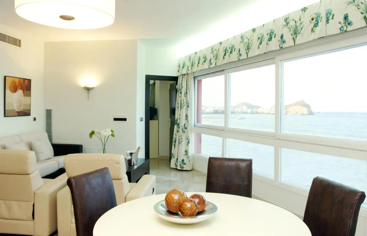 Photo - Senator Águilas