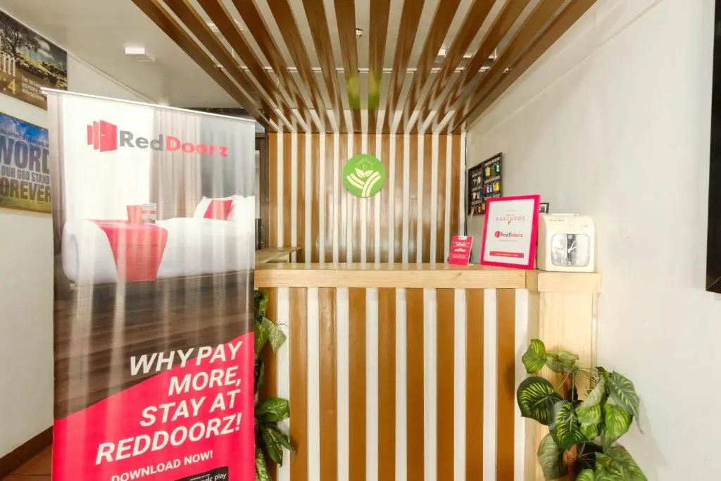 Photo - RedDoorz near OWWA Pasay