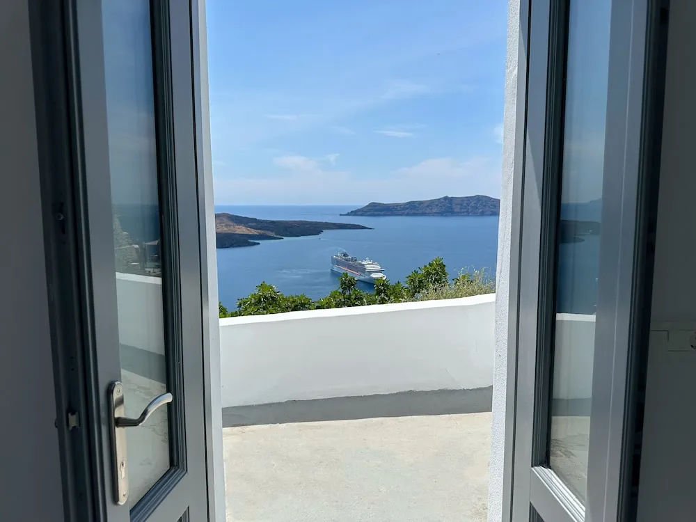Photo - Dagaz Suites