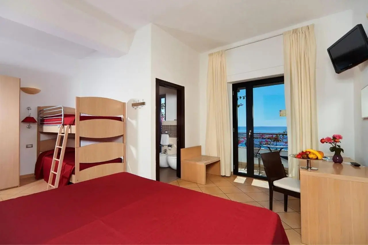 Photo - Hotel Cala Luna