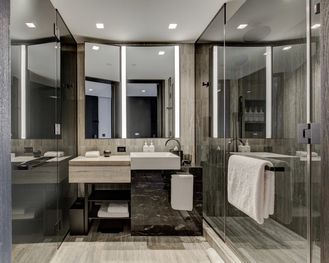 Photo - Equinox Hotel New York