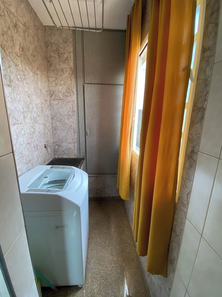 Elite Flat