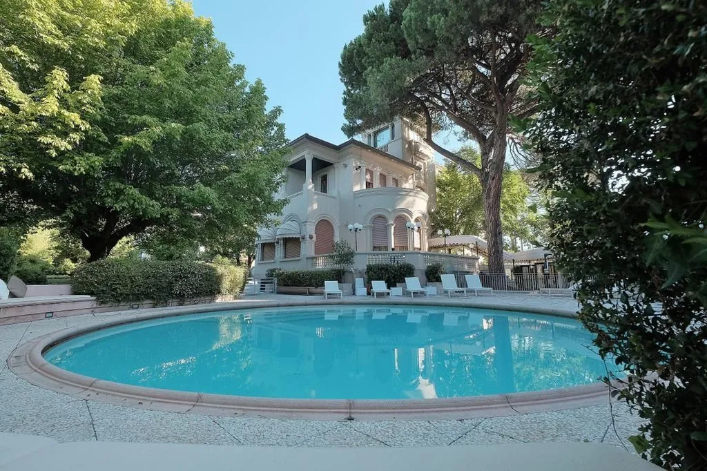 Foto - Hotel De La Ville