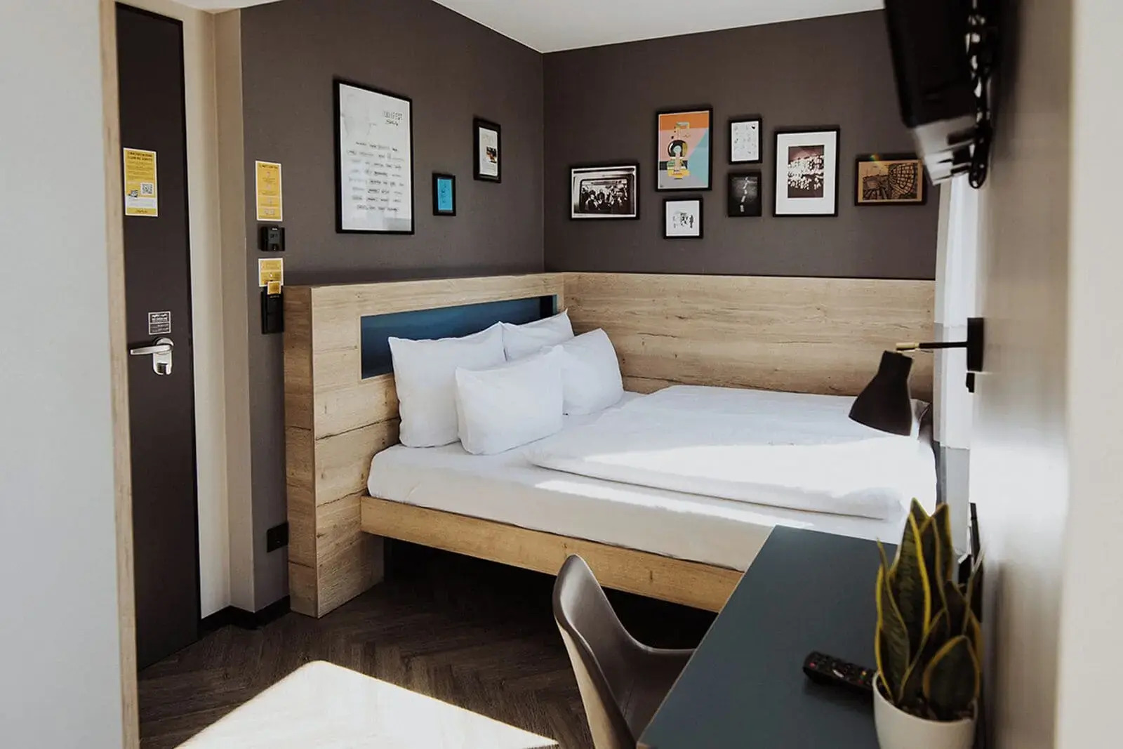 Photo - Schulz Hotel Berlin Wall at the East Side Gallery