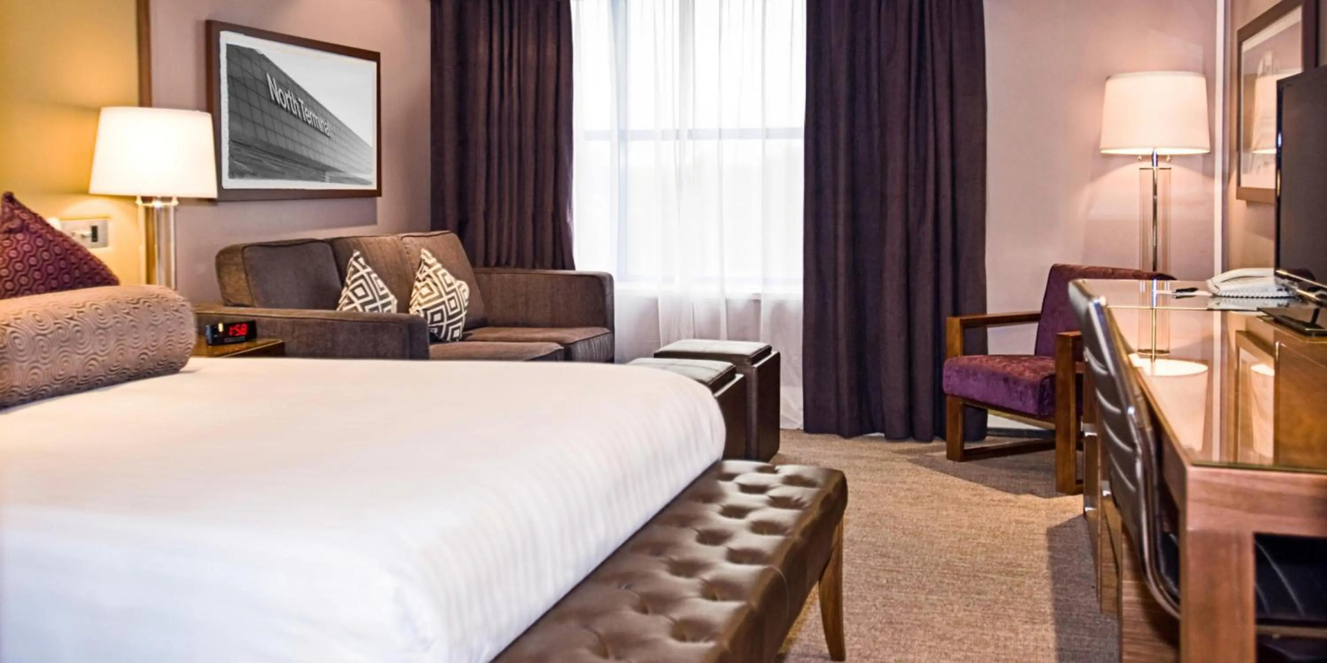 Photo - Sandman Signature London Gatwick Hotel