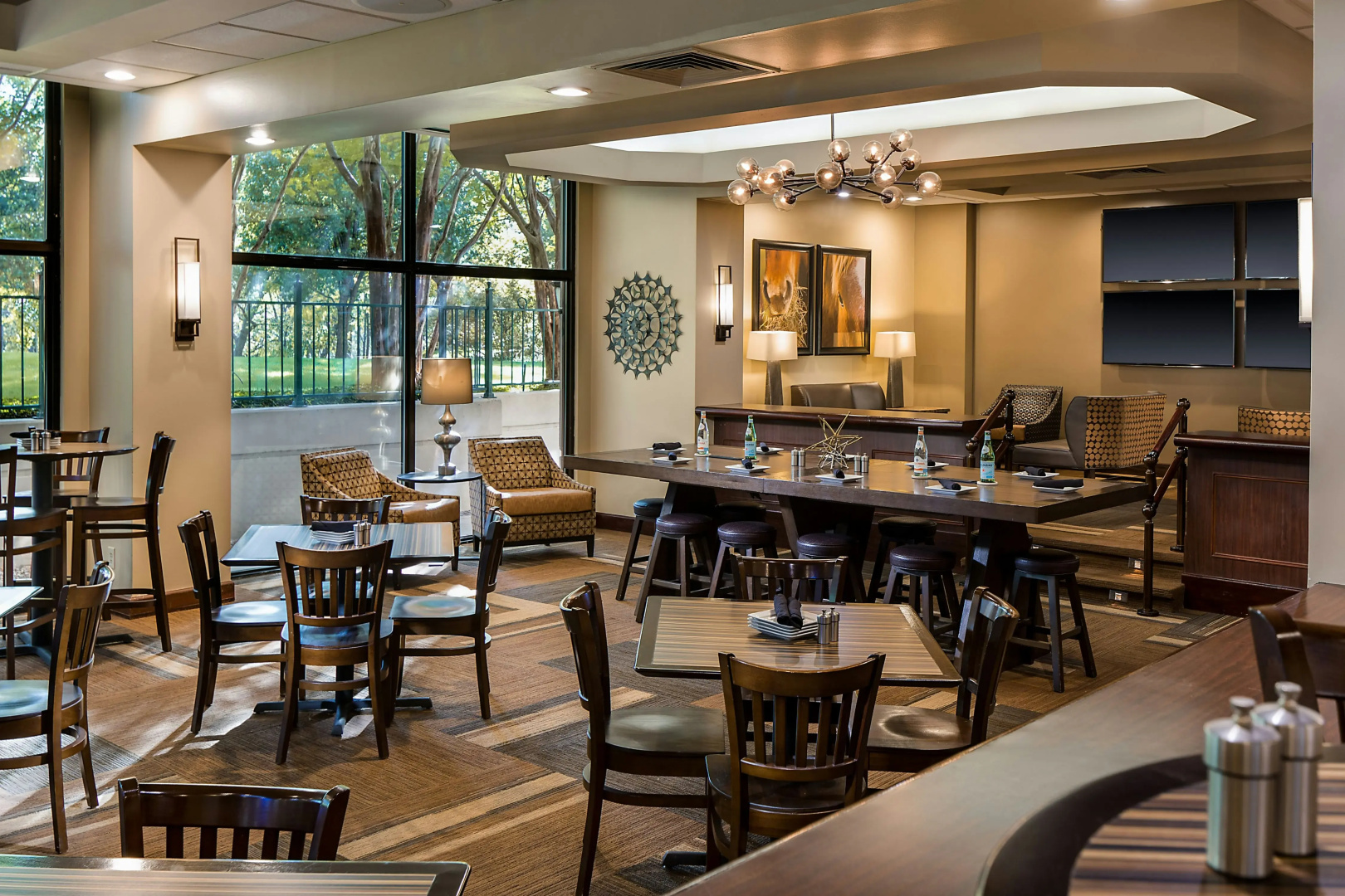 Foto - Embassy Suites by Hilton Dallas Love Field