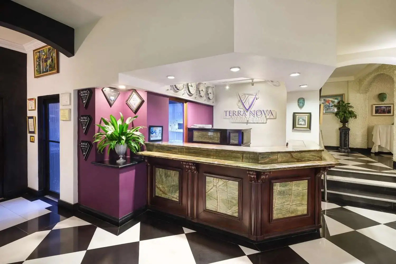 Foto - Terra Nova, BW Premier Collection