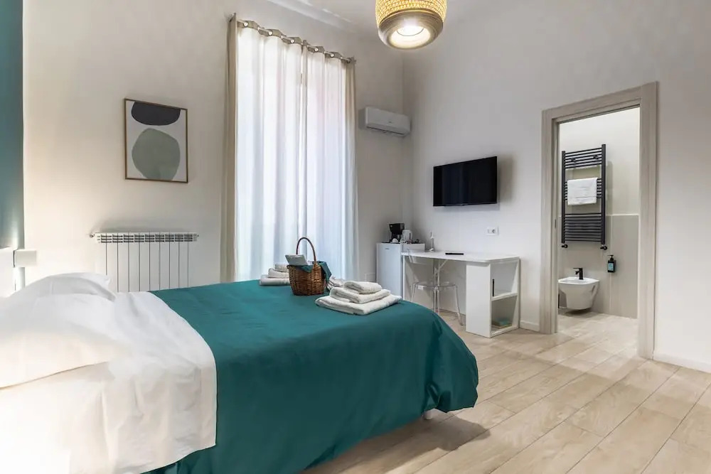 Photo - Rua de Mar Chiatamone