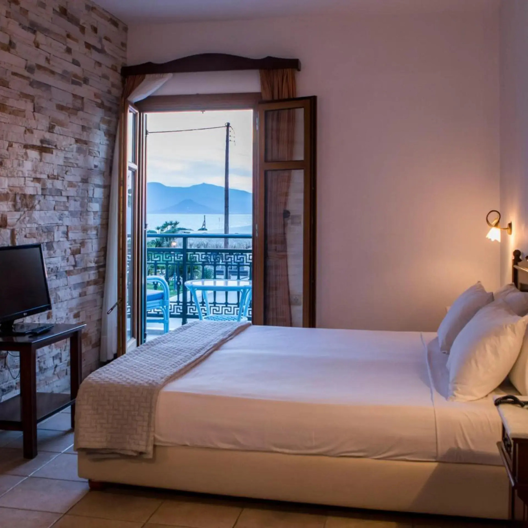 Photo - Plaza Beach Hotel